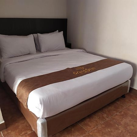 Grand Dian Hotel Guci Тегал Екстериор снимка