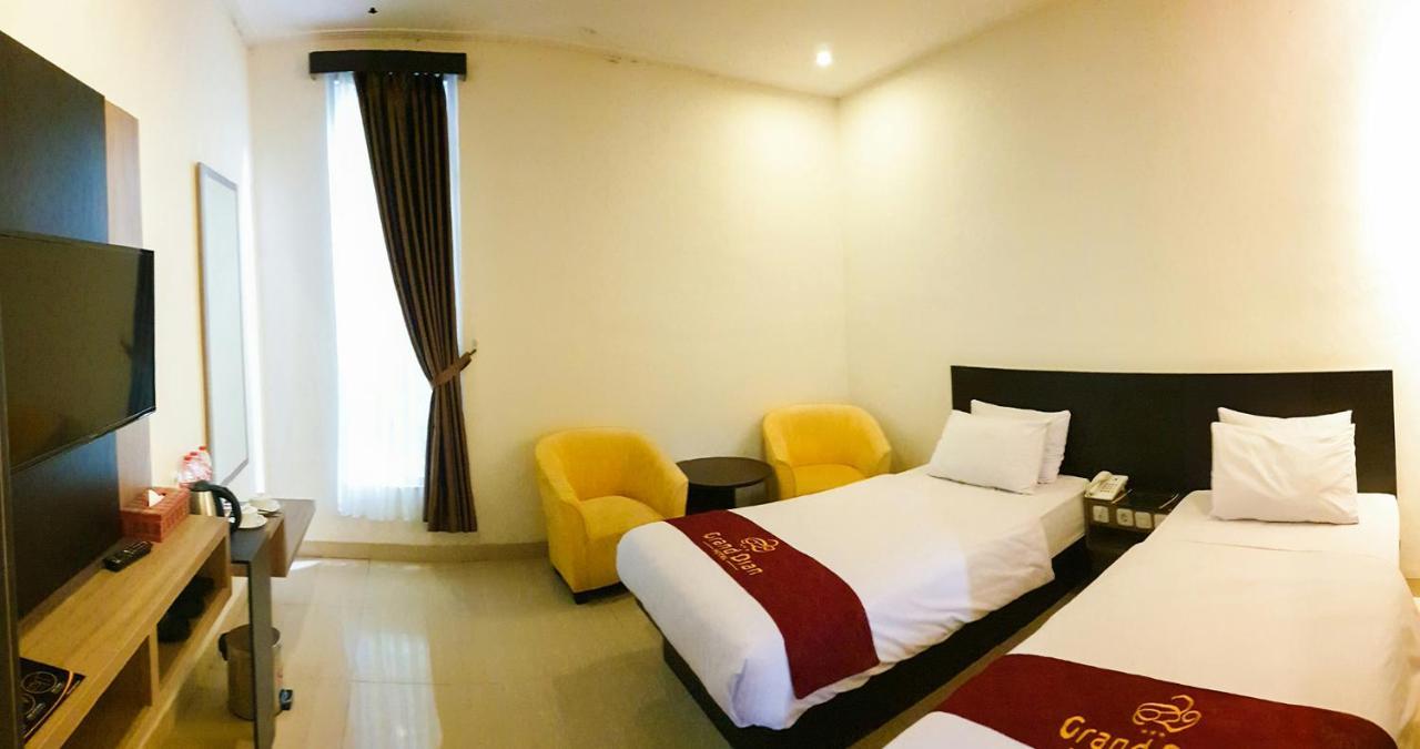 Grand Dian Hotel Guci Тегал Екстериор снимка
