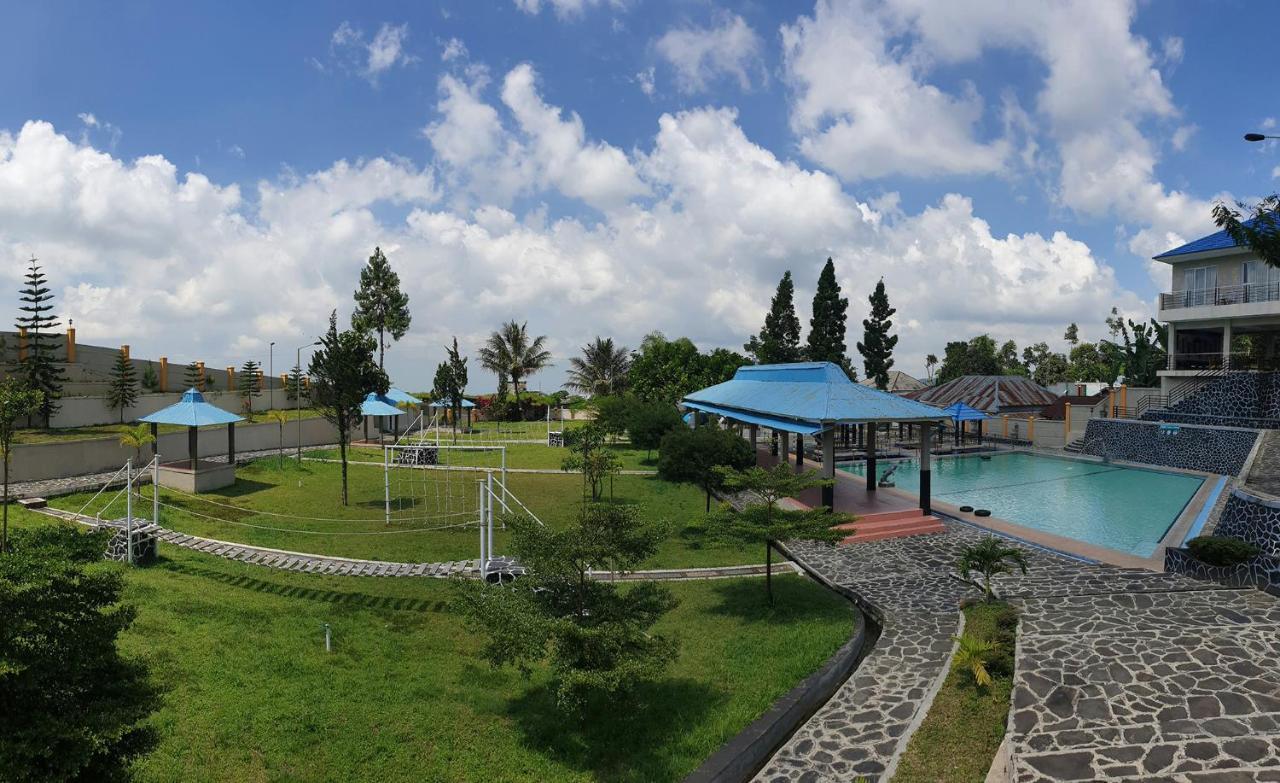 Grand Dian Hotel Guci Тегал Екстериор снимка