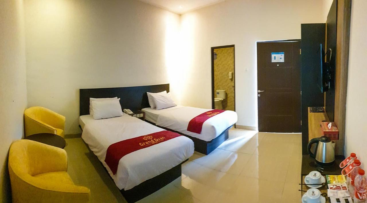 Grand Dian Hotel Guci Тегал Екстериор снимка